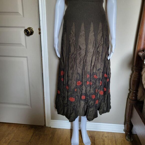 Ischiko Skirt - Medium - Picture 2 of 9